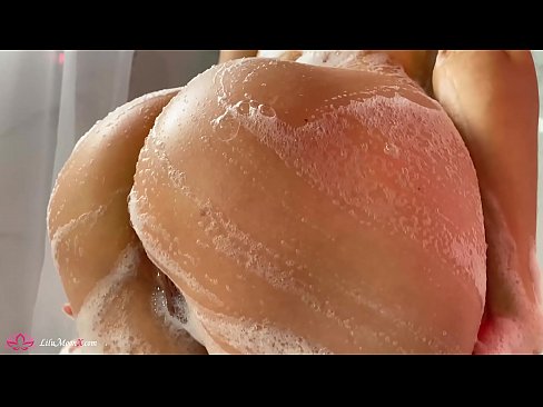 ❤️ UBrunette uphulula amaphambili ePussy ngeVibrator ukuya kwi-Intense Orgasm kwiShower Amanyala kuthi ❌️❤
